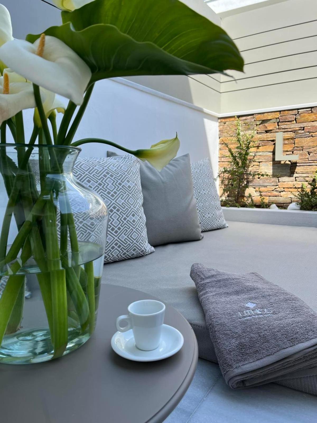 Lithos Luxury Suites Tínos Esterno foto